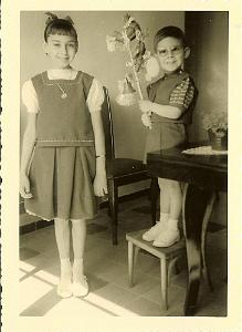 FAMILLE 014 ORAN 1958 CITE PERRET MARIE LYNE ET JEAN GUY BOINEAU